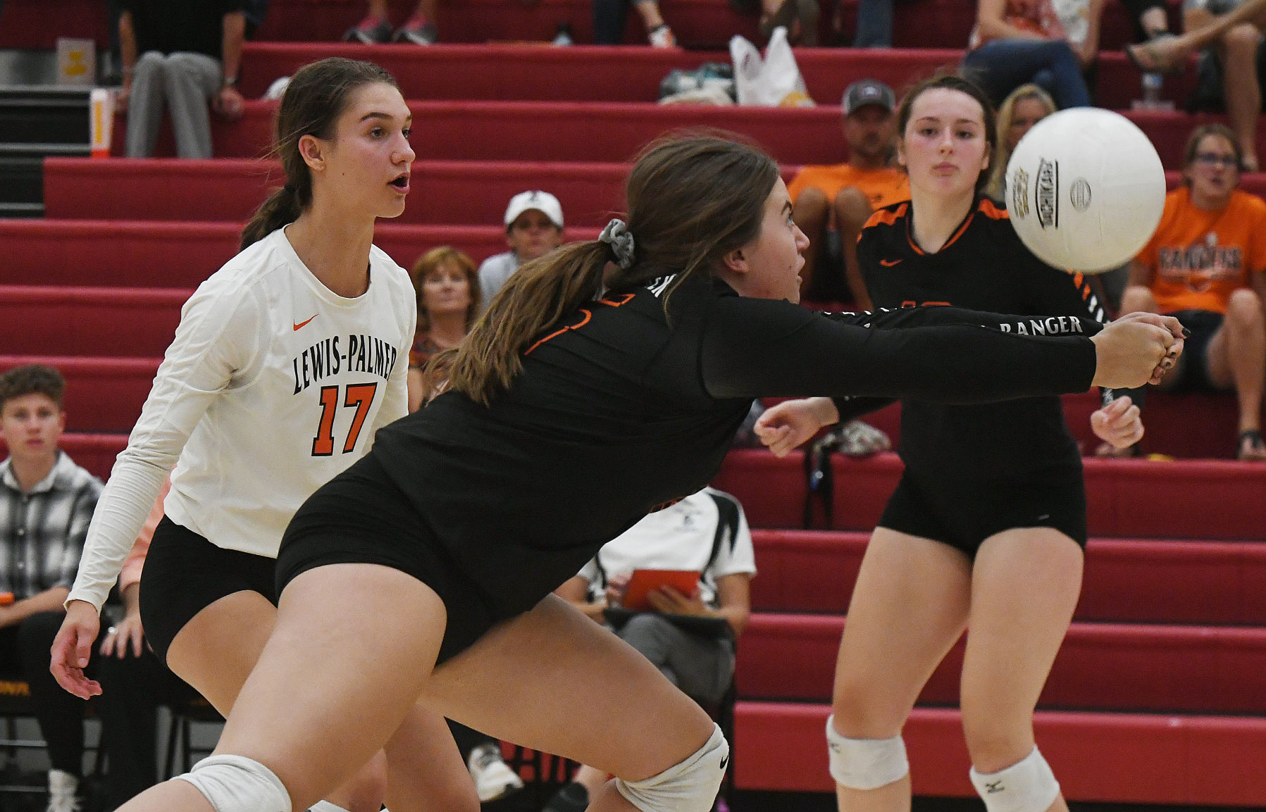 090419-s-volleyball 29.JPG